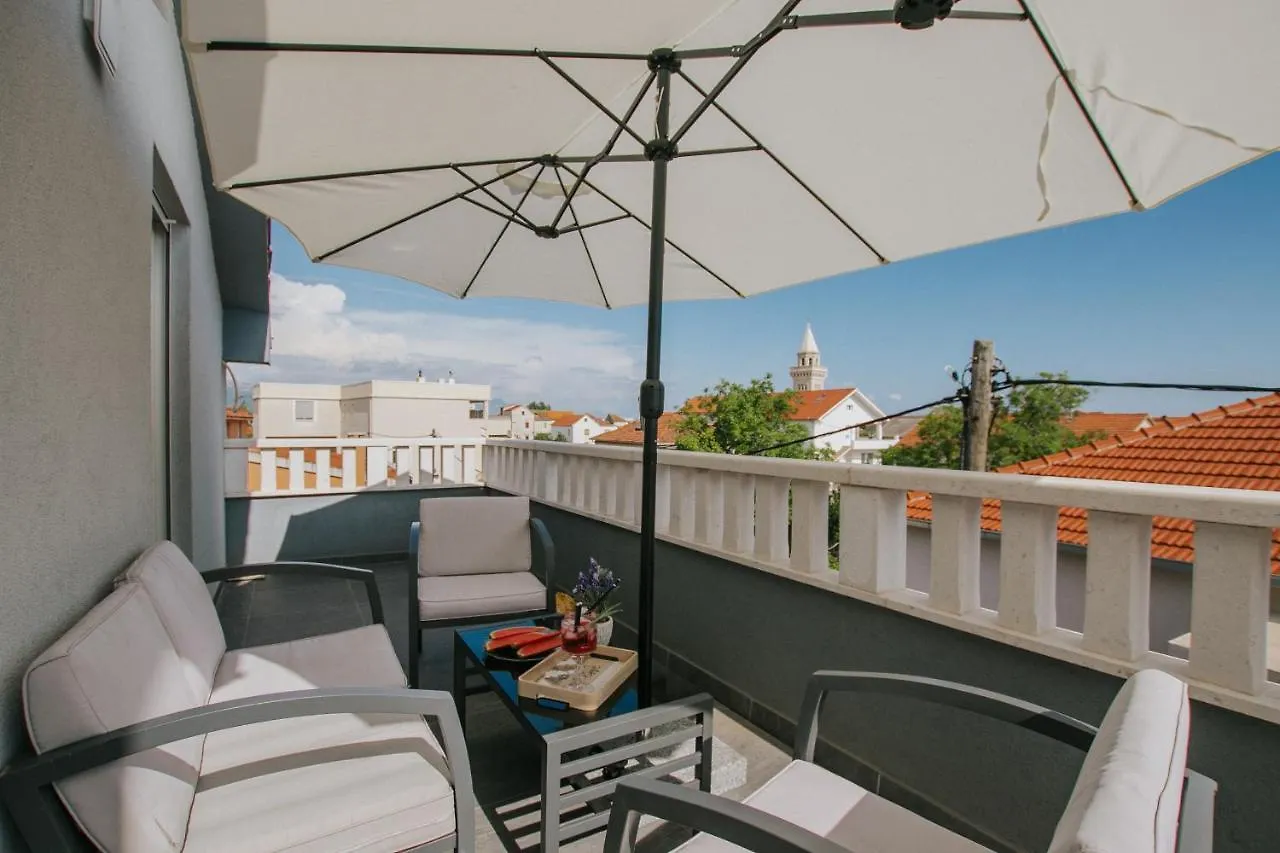 Royal Blue House 3 Apartment Kastela 0*,