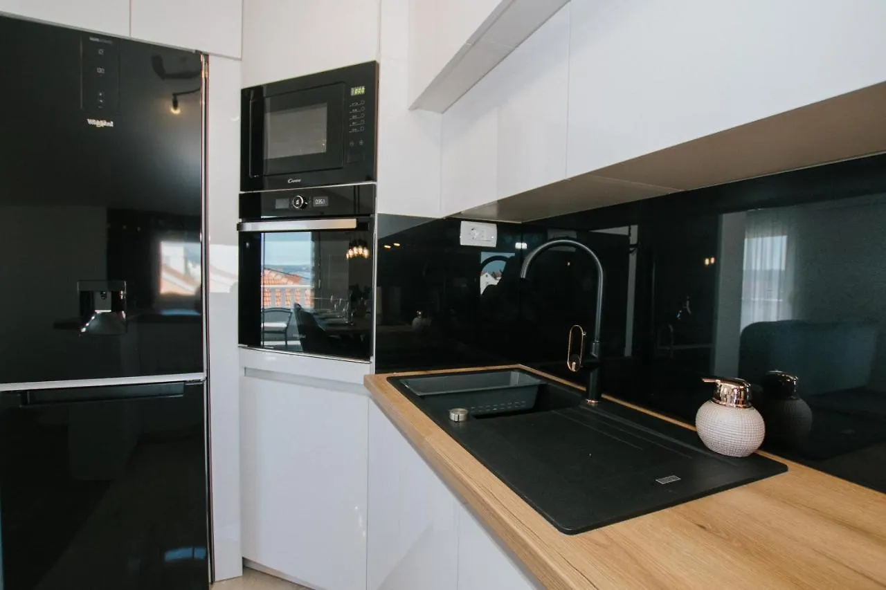 Homestay Royal Blue House 3 Apartment Kastela Croatia